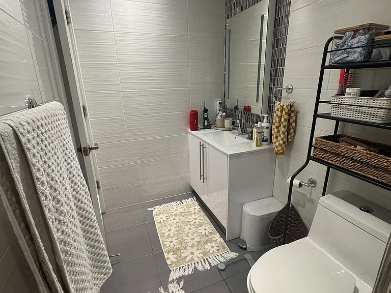 1526 Ridge Ave #2 — Photo 15