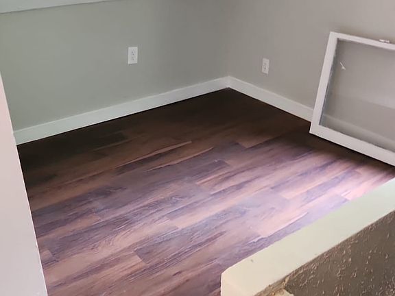 4th image of 1251 E 113th St #3