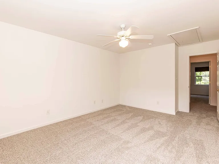 295 Plaza Dr #E — Photo 18