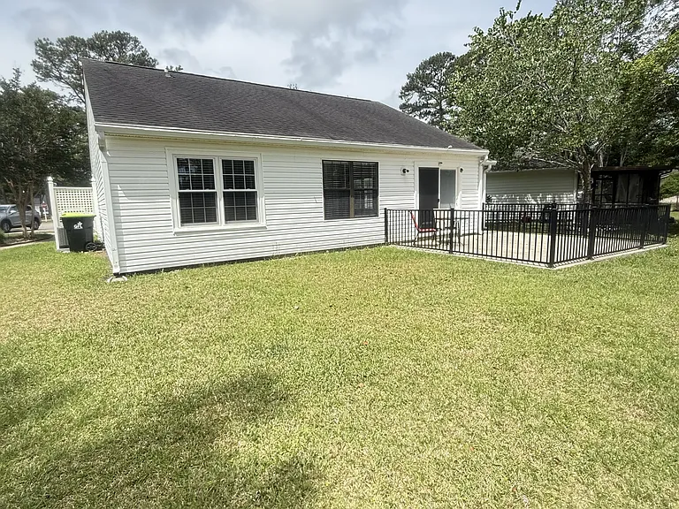 6576 Pebble Beach Cres — Photo 27