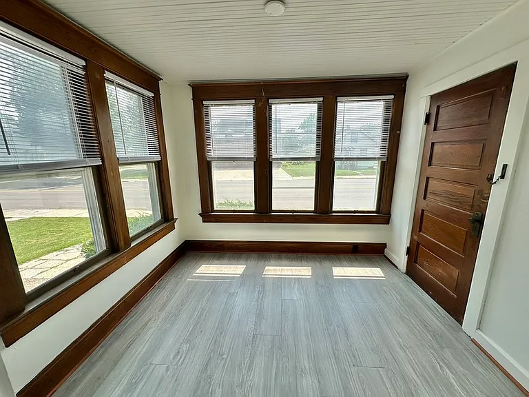 890 Shawano Ave — Photo 14