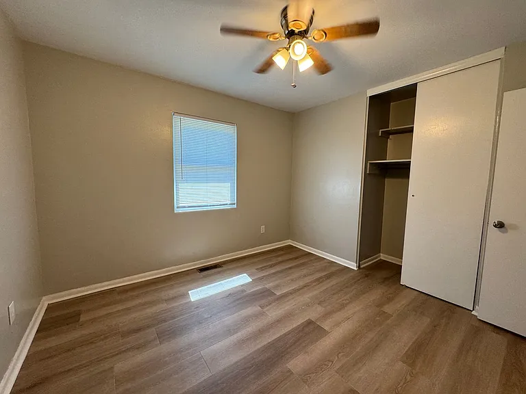 1419 Pearl Ave SW — Photo 15