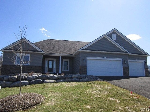 1st image of 5860 Powder Horn Ln