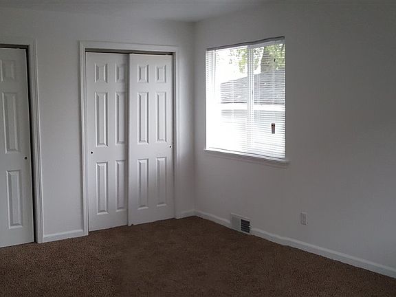 5th image of 2417 E 1st Ave Unit 2419