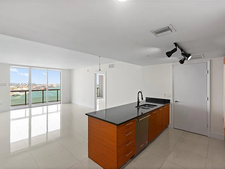 50 Biscayne Blvd #2604 — Photo 8