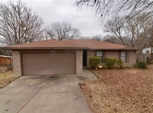 1306 Milford St, Grand Prairie, TX 75051