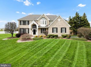 665 Glen Meadow Rd, Richboro, PA 18954