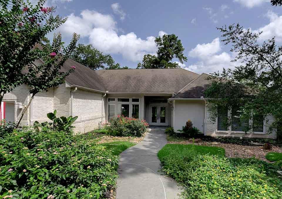 1st image of 1108 April Waters Dr N