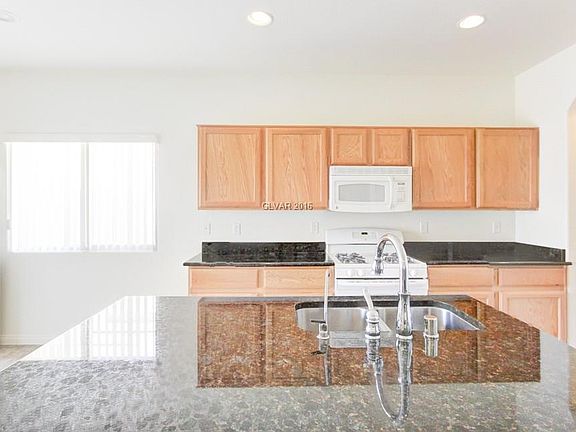 3rd image of 5317 Mountain Garland Ln