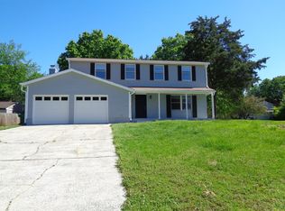 7200 Shadowlake Dr, Charlotte, NC 28226