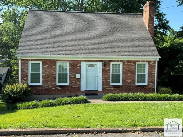 817 Hundley St, Martinsville, VA 24112