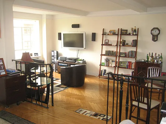 Rented by Rachel Realty | media 9