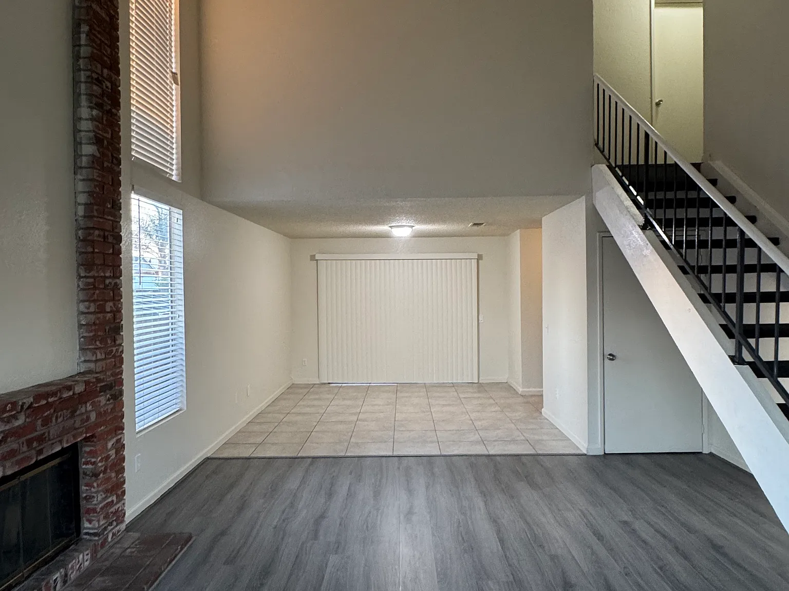4 bed, 2.5 bath, 1507 sqft, $3,200 — Photo 3