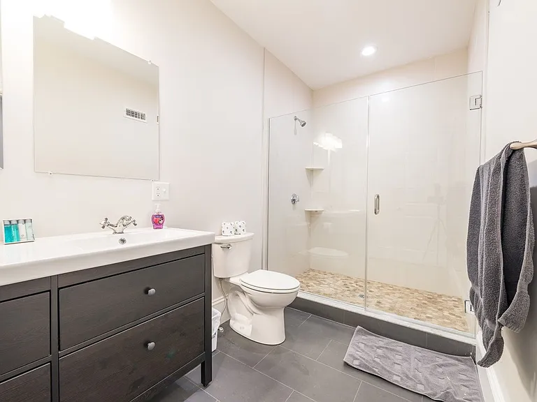 2044 Beacon St #5 — Photo 25