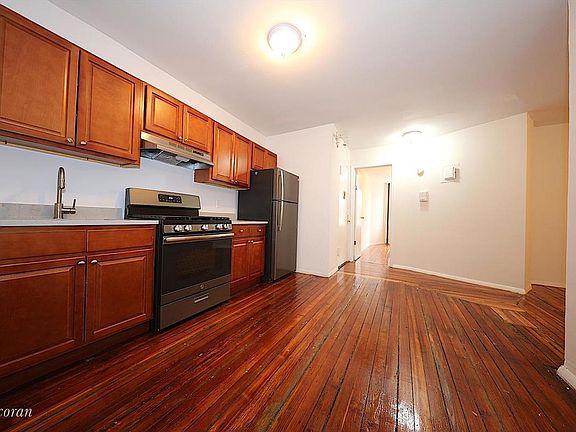 4th image of 186 Franklin St APT C10