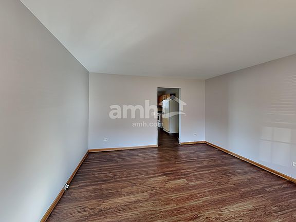 5th image of 16309 Siegel Dr