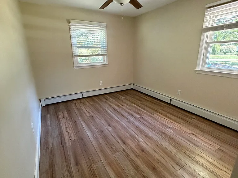 17 Sherman Rd — Photo 8