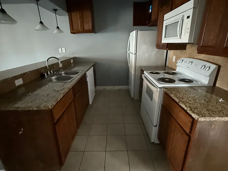 311 E Pine St #15 — Photo 34