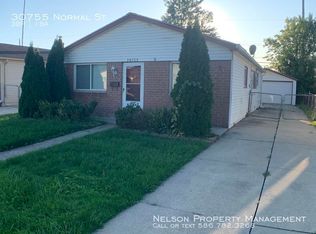 30755 Normal St, Roseville, MI 48066