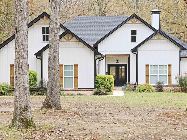 1405 Wilderness Rd, Redfield, AR 72132