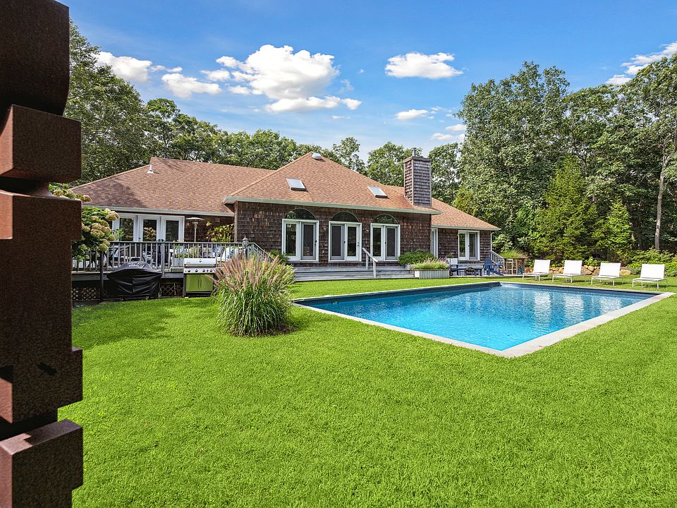 1st image of 78 Laurel Dr