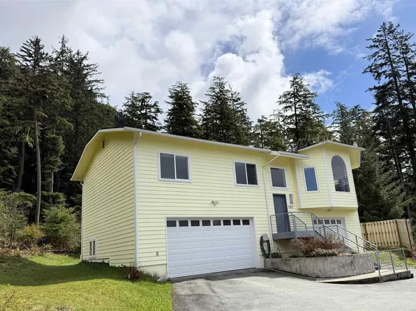 1212 Pike Ct, Juneau, AK 99801