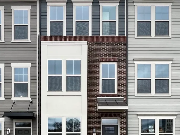 21 Morrison Dr, Gaithersburg, MD 20878