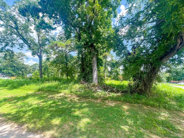 906 Redoak St, Vidor, TX 77662