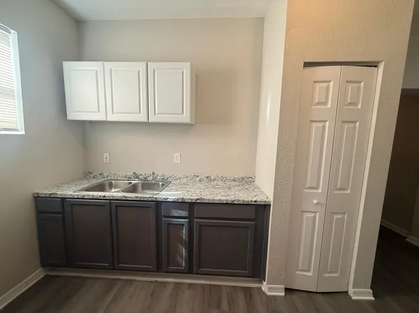 1128 Van Buren St #1, Jacksonville, FL 32206