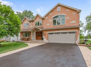 1800 S Lincoln St, Lombard, IL 60148