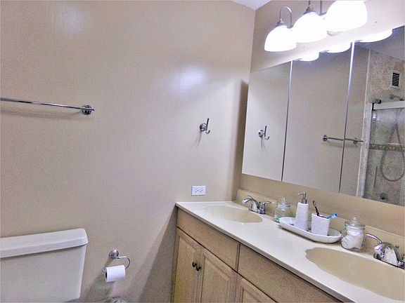 2nd image of 410 Harmon Cove Tower