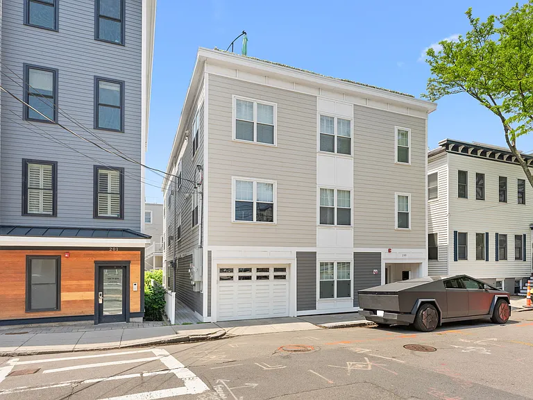 199 W 8th St #5 — Photo 13