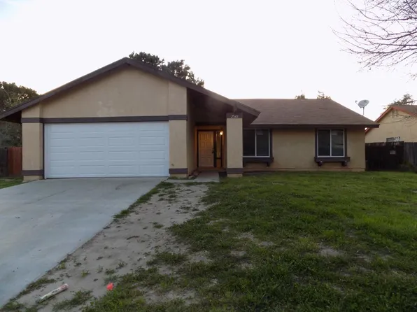 25601 Orangewood Ln, Hemet, CA 92544