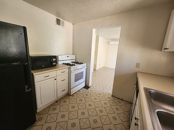 5th image of 2138 N Forgeus Ave