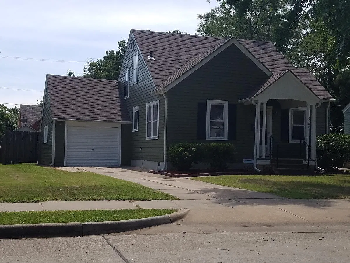 2 bed, $1,350 — Photo 2