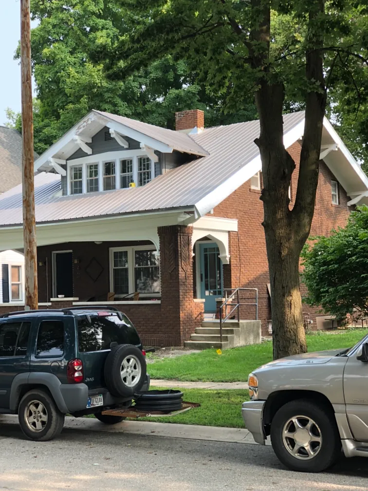315 W Spring St photo 1