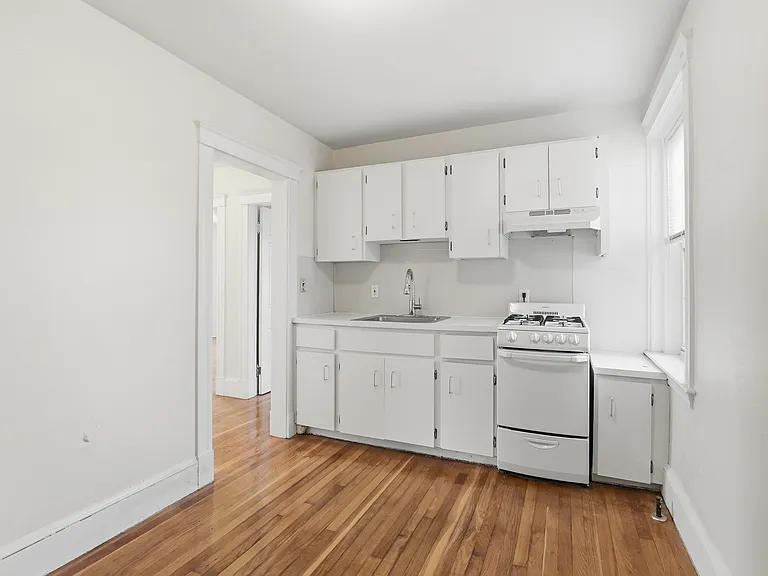 0 Greenleaf St #24 — Photo 12