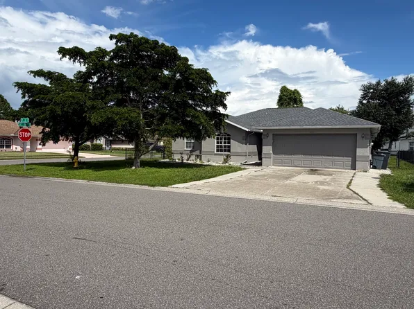 5707 29th St E, Bradenton, FL 34203