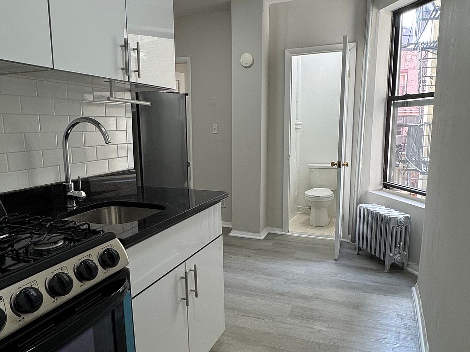 1st image of 165 W 4th St APT 15