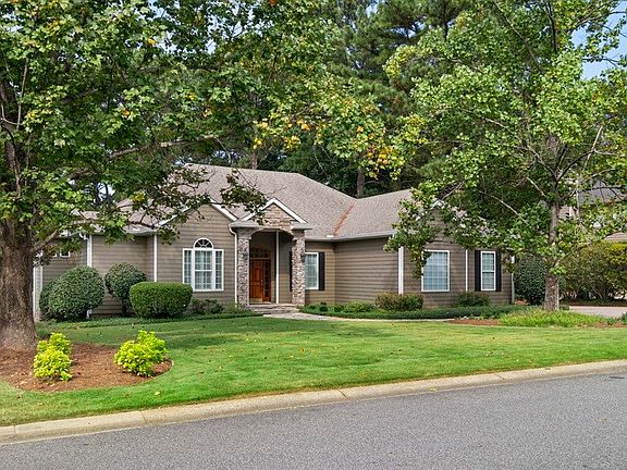 3rd image of 3300 Tifton Ln