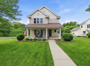 1271 Gas Light Dr, Sun Prairie, WI 53590