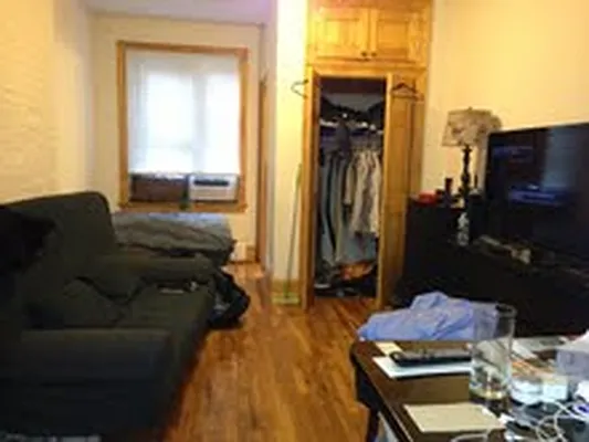 Rented by Elinor Taasa, LREB | media 3