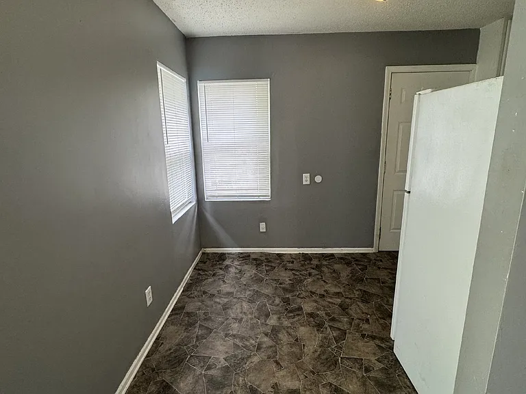 824 S Water St #1 — Photo 5