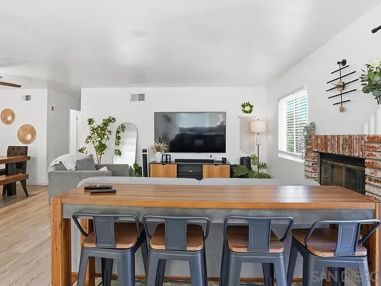 1512 Concord Way #A — Photo 10