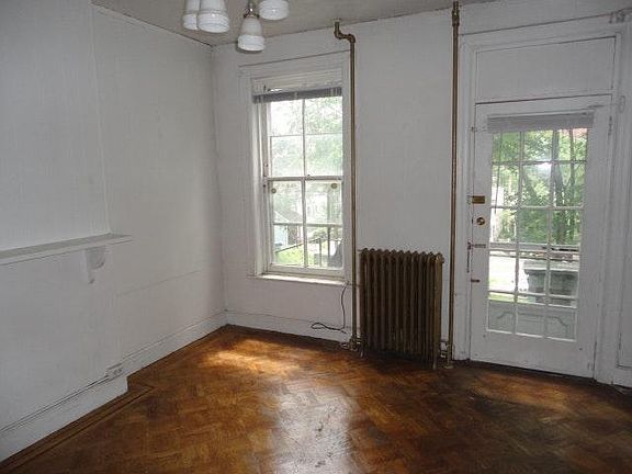 4th image of 608 Madison Ave APT 2