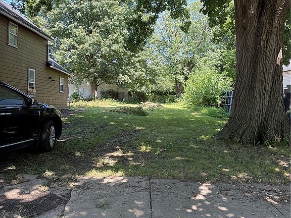 3rd image of 6603 Charter Ave