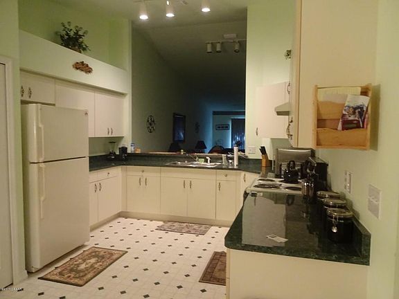 3rd image of 1033 Grand Hickory Cir