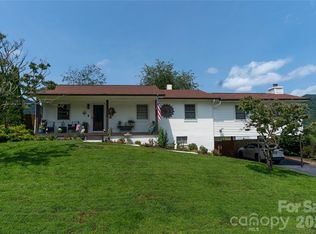 130 Beaverdam Heights Dr, Canton, NC 28716