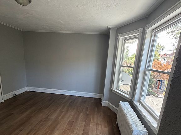 5th image of 4937 N 13th St Floor 3