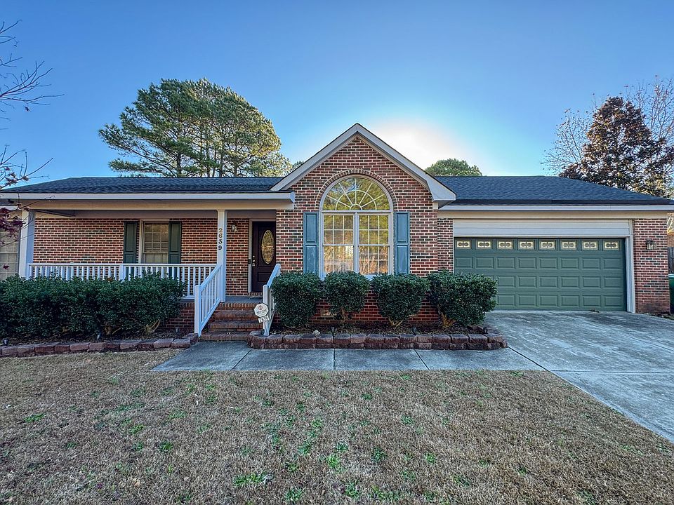 1st image of 2639 Larwood Dr